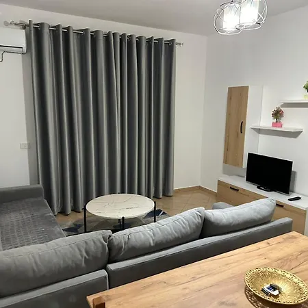 Family Apartment *